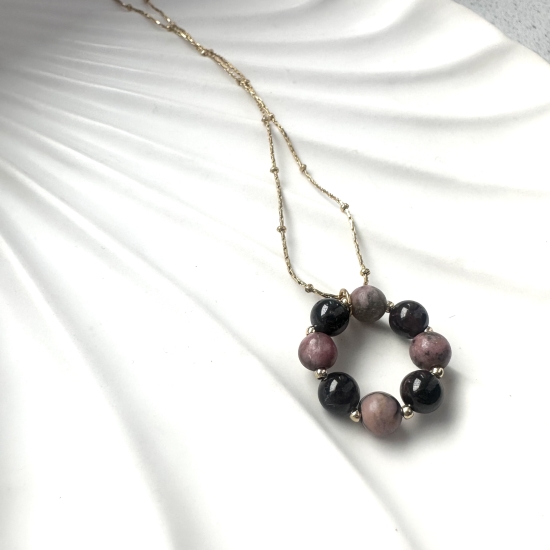 Naszyjnik harmonii i dojrzałej więzi