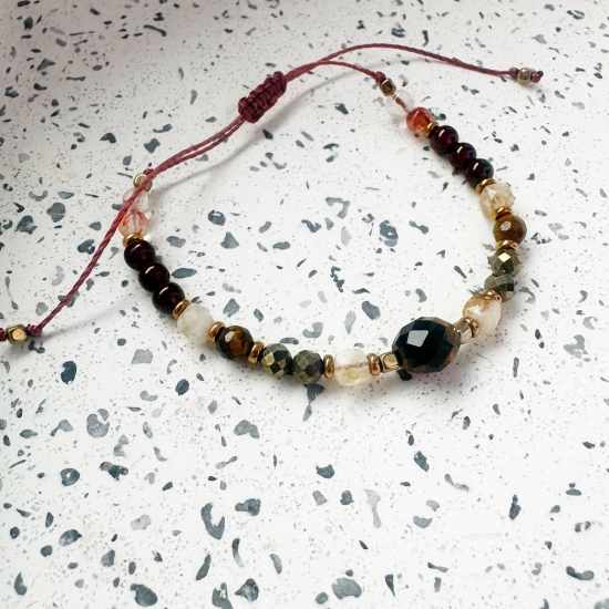 Bransoletka „Kod Obfitości” – aktywacja energii bogactwa i sukcesu