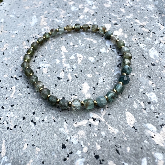 Moc intuicji, natury, serca ZIELONY KYANIT