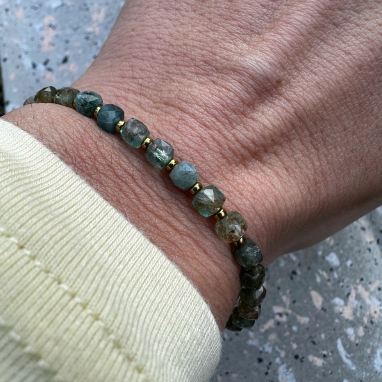 Moc intuicji, natury, serca ZIELONY KYANIT