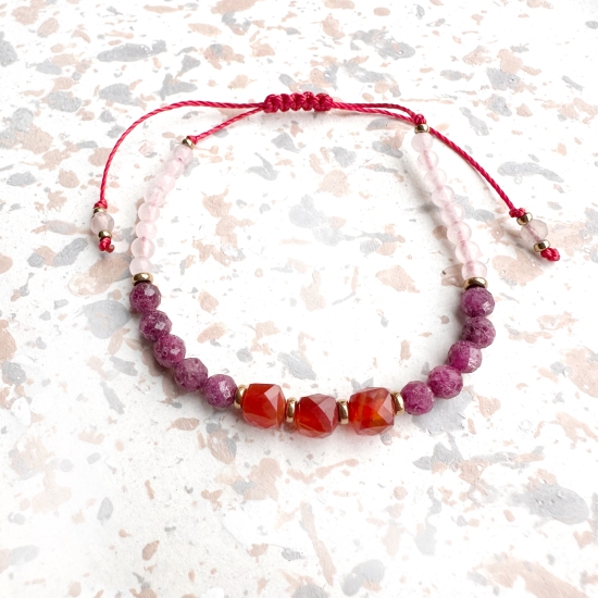 Dark Feminine  Bransoletka magnetyzmu, kobiecej siły i energii przyciągania