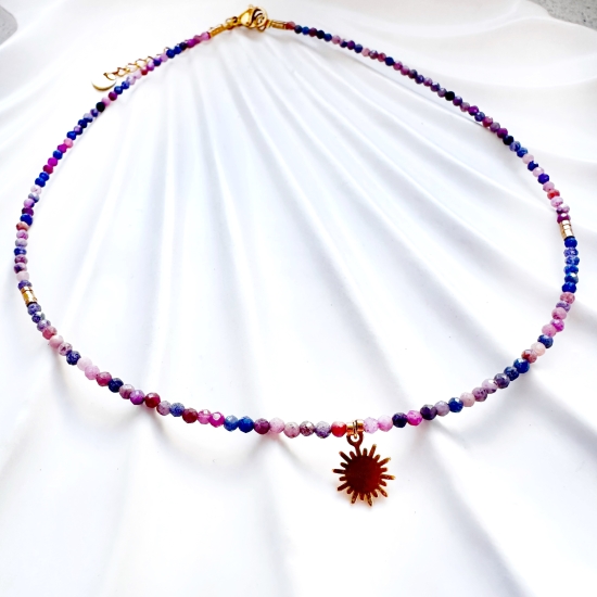 Naszyjnik z szafirami i rubinami