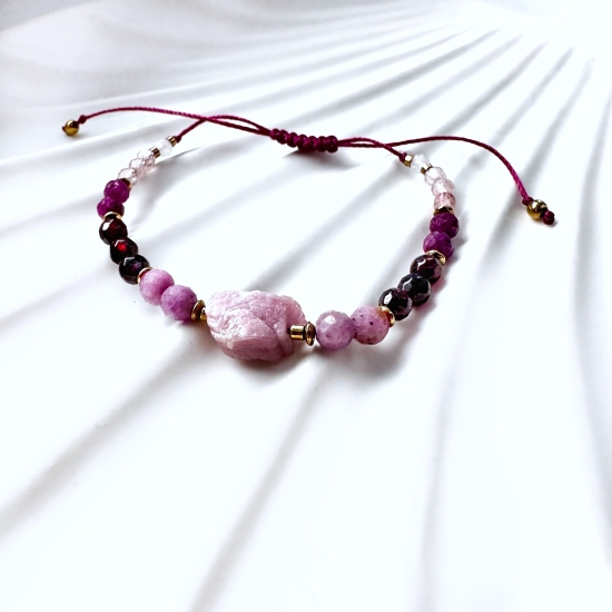 Bransoletka „Kod Miłości Bogini” – magnetyzm serca, pasja i kobieca moc