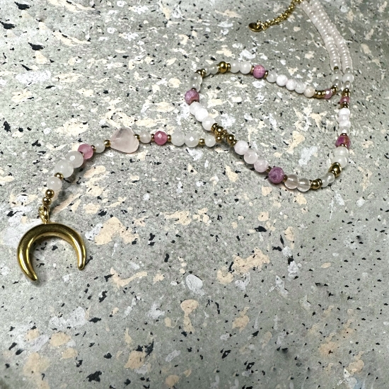 Naszyjnik Miłości – Lunula, Kwarc Różowy, Rubin i Jadeit Różowy