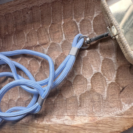 Dodatkowy sznurek do telefonu crossbody niebieski